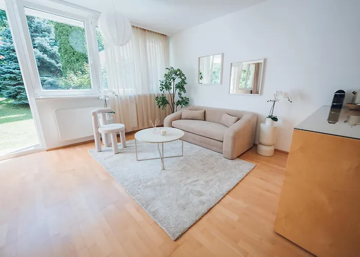 Bezauberndes Mit Privatem Garten Apartman Bécs