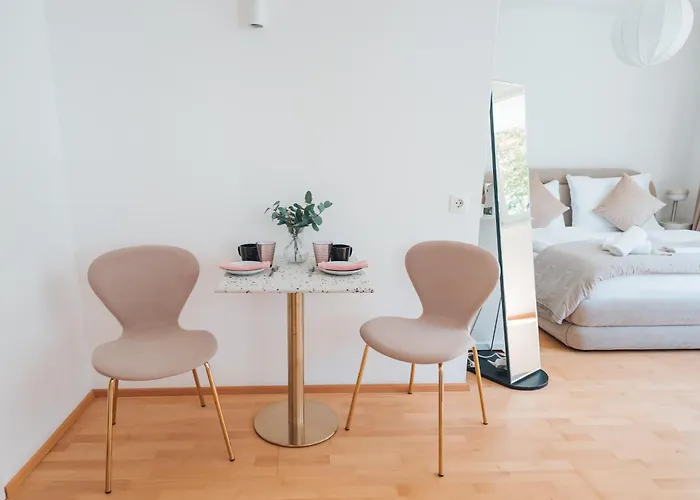 Apartman Bezauberndes Mit Privatem Garten *
