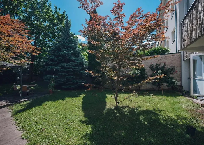 Bezauberndes Mit Privatem Garten Apartman